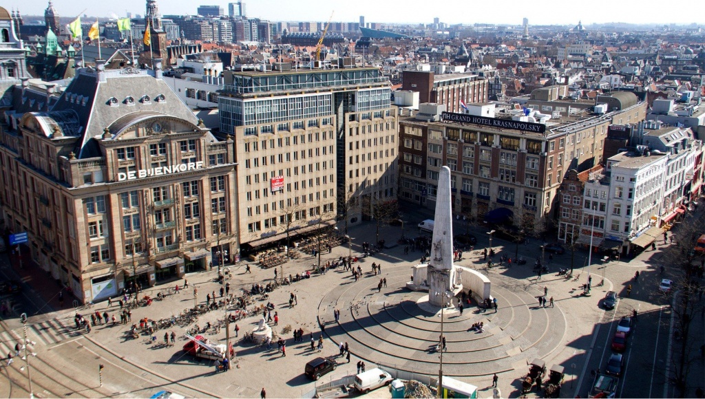 площадь дам амстердам.jpg